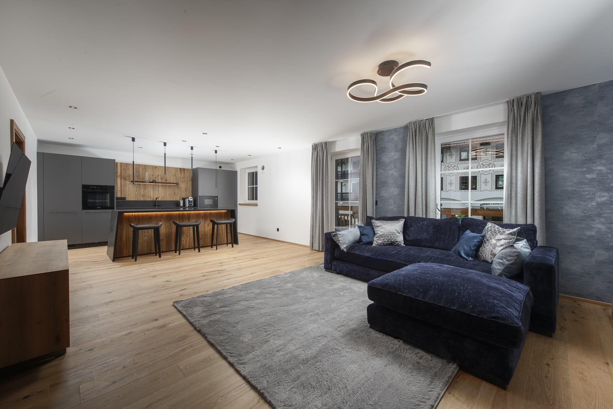 Apartment 6